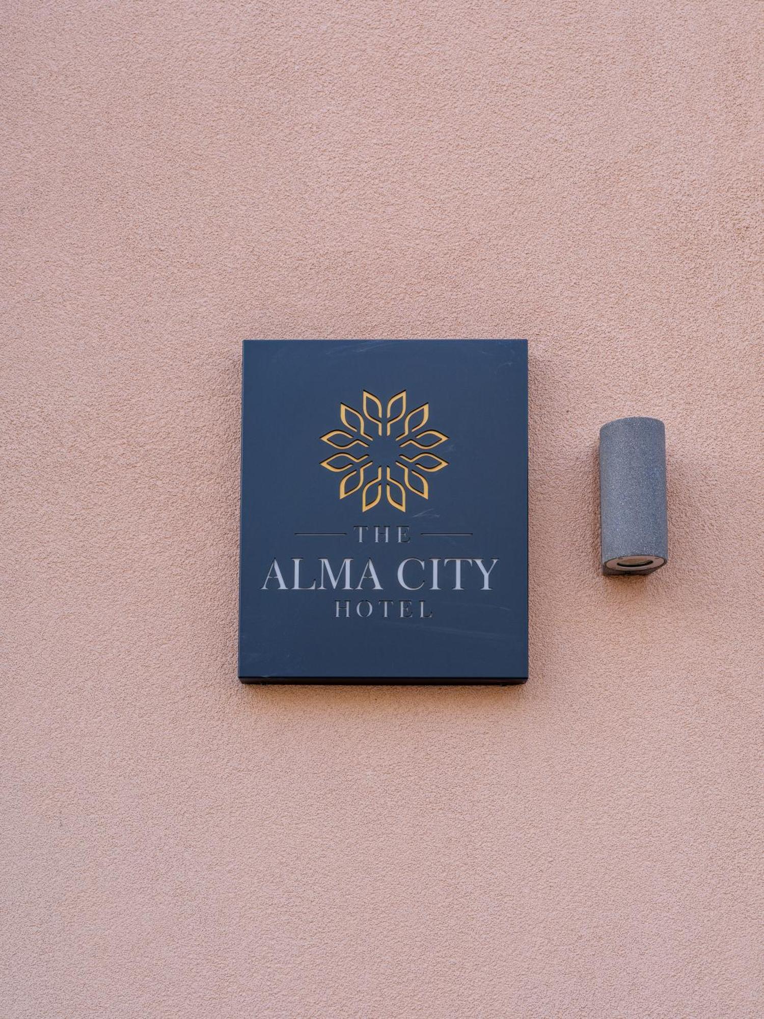 The Alma City Hotel Chania  Exteriör bild